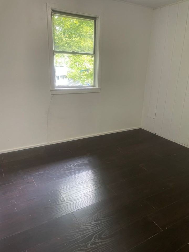 251 S Dillard Ave - Photo 6 of 6