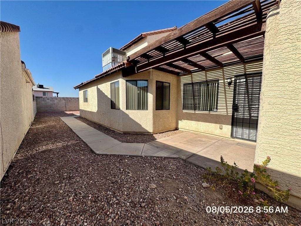 7749 Success Ct - Photo 2 of 41