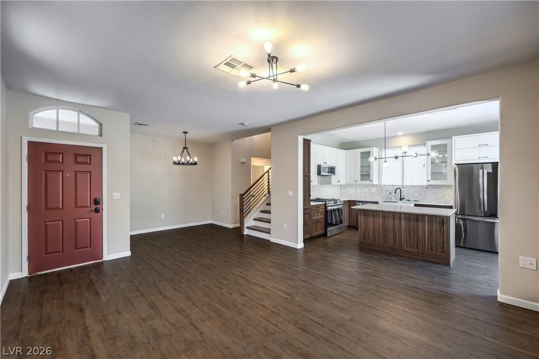 10650 Streamside Ave - Photo 6 of 27