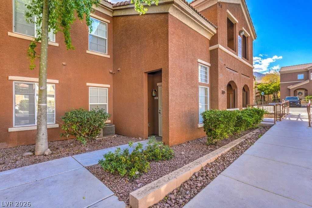 3920 Legend Hills St #202 - Photo 3 of 41