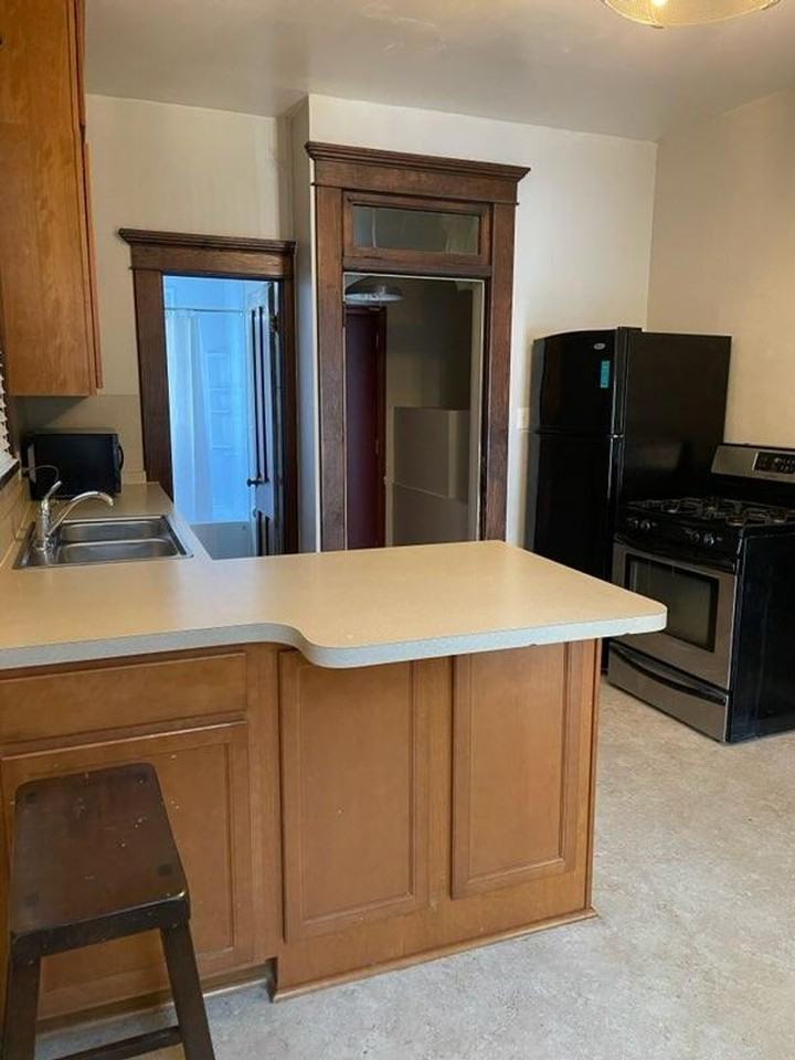 436 E Redbud Aly - Photo 5 of 14