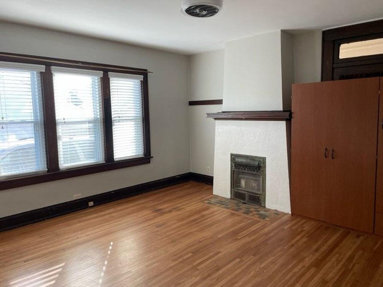 436 E Redbud Aly - Photo 6 of 14