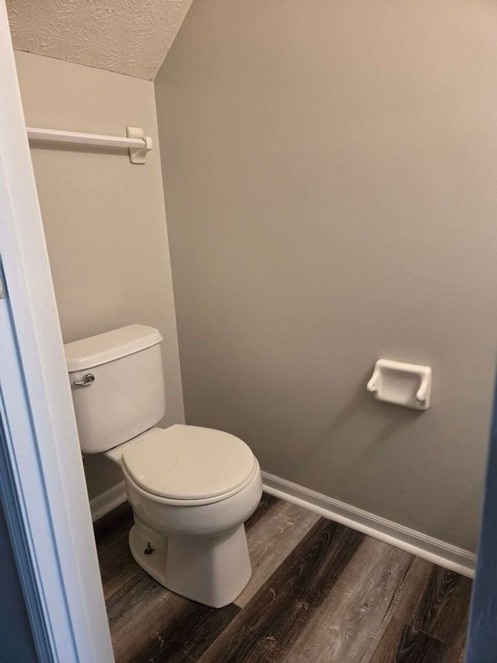 6696 Axtel Dr - Photo 3 of 18
