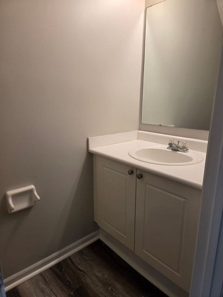 6696 Axtel Dr - Photo 4 of 18