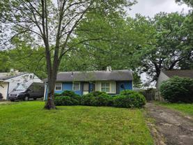 946 S Hampton Rd - Photo 1 of 1