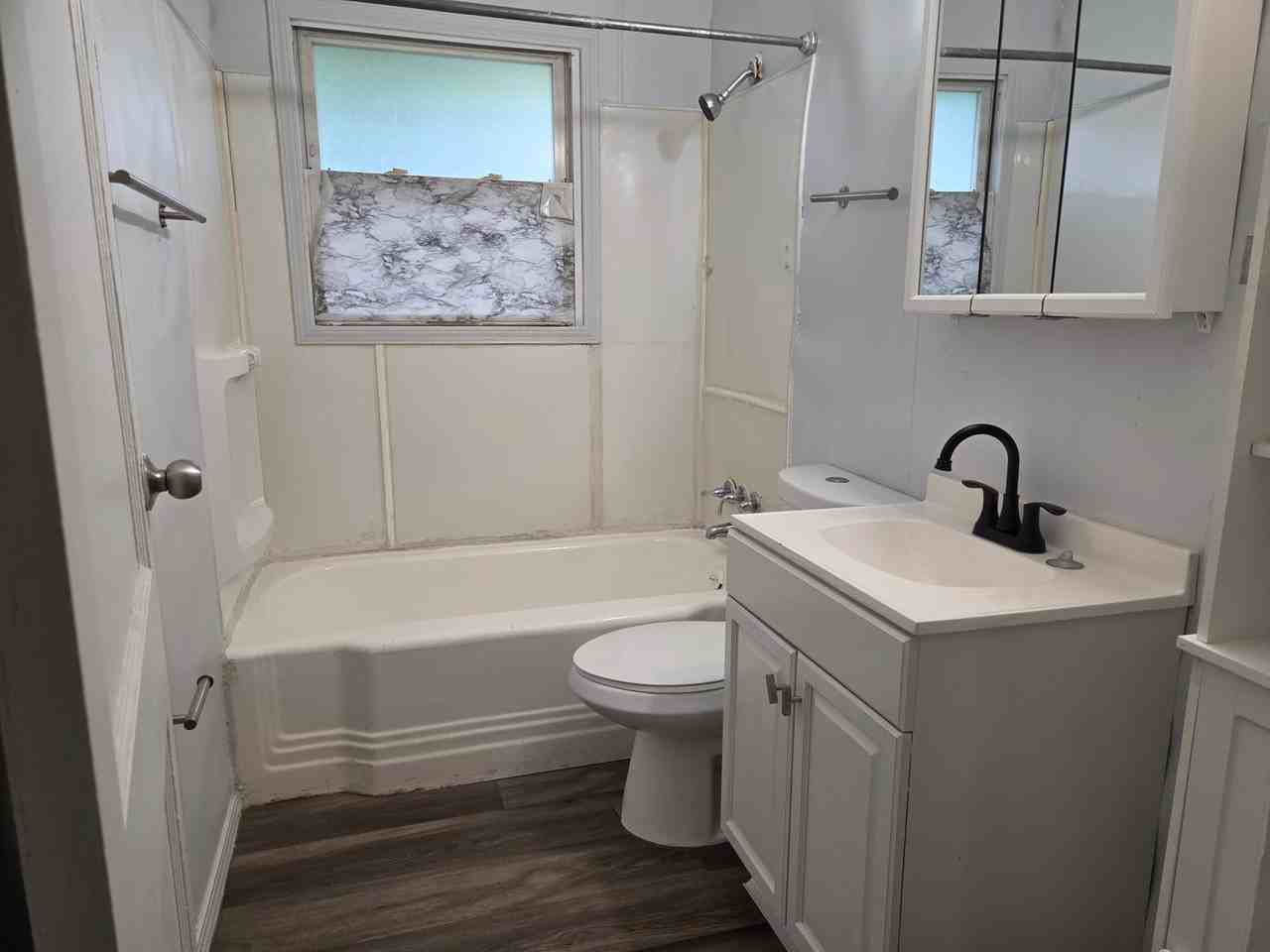 946 S Hampton Rd - Photo 7 of 11