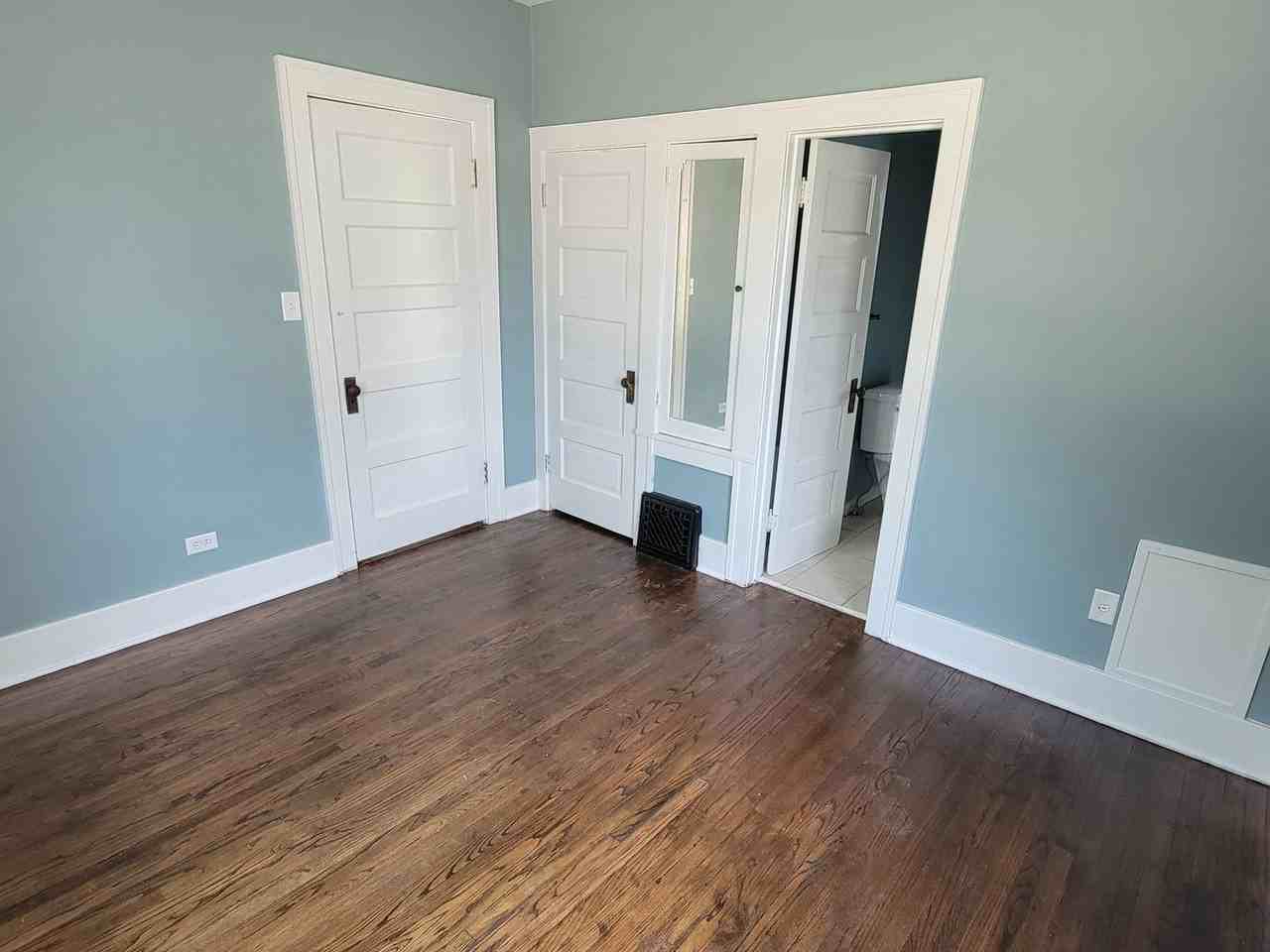 941 E 2nd St - Photo 6 of 18