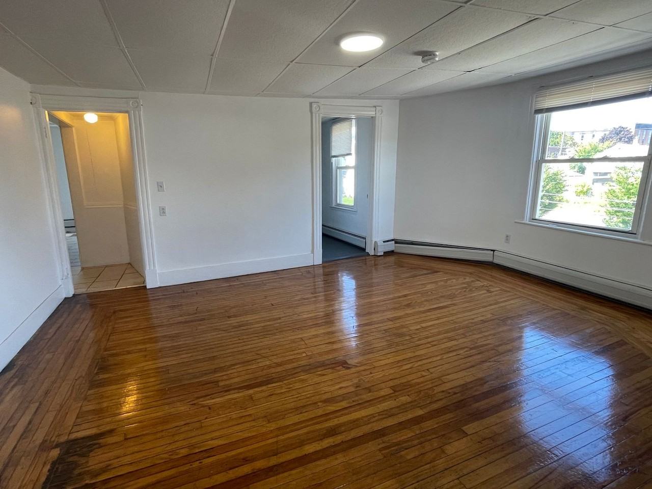 456 Fenn St 3rd Fl - Photo 2 of 12