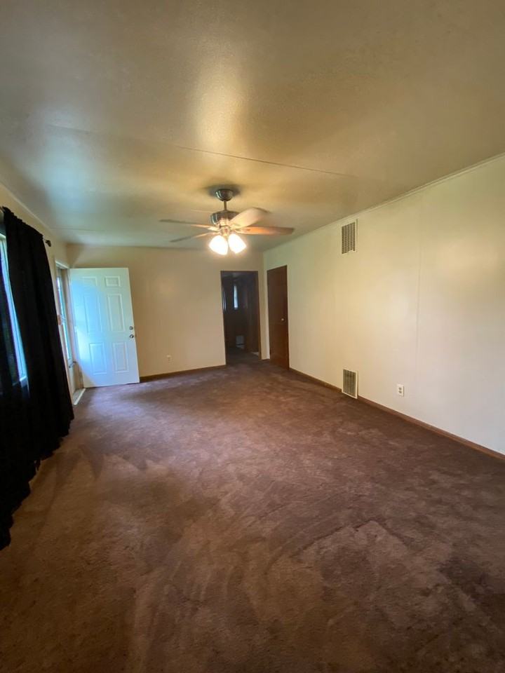 3144 Astor Ave - Photo 3 of 15