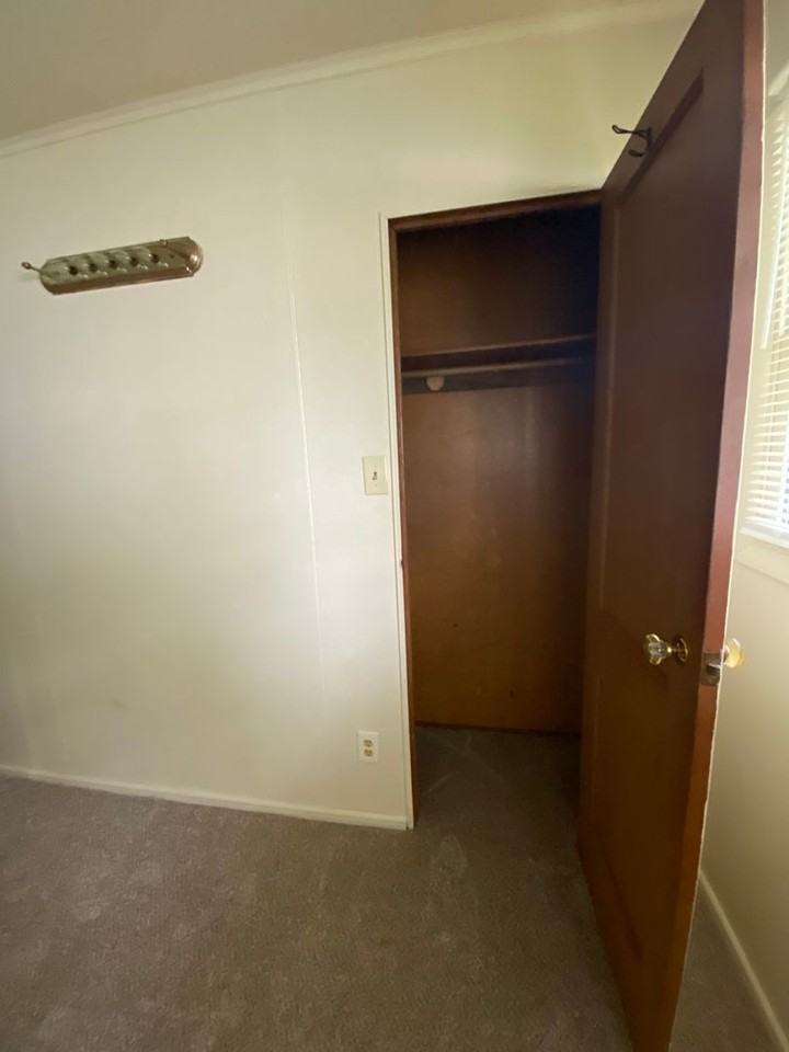 3144 Astor Ave - Photo 6 of 15