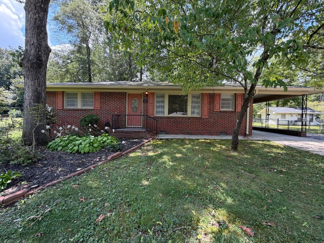 117 Benton Dr Nw - Photo 2 of 24
