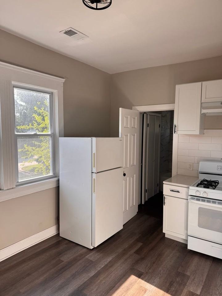 McGregor 4518 - Photo 3 of 15