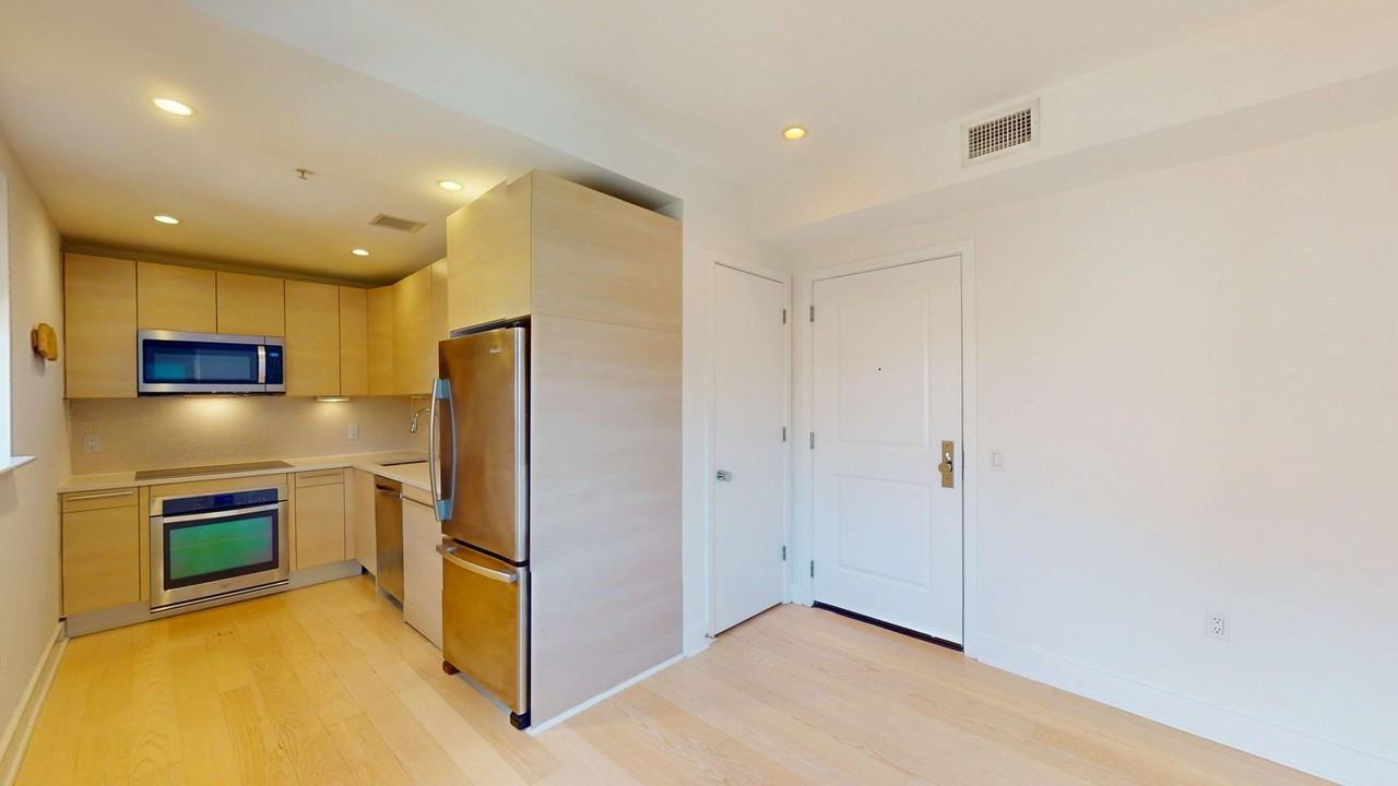 3606 Rock Creek Church Rd Nw - Photo 4 of 12