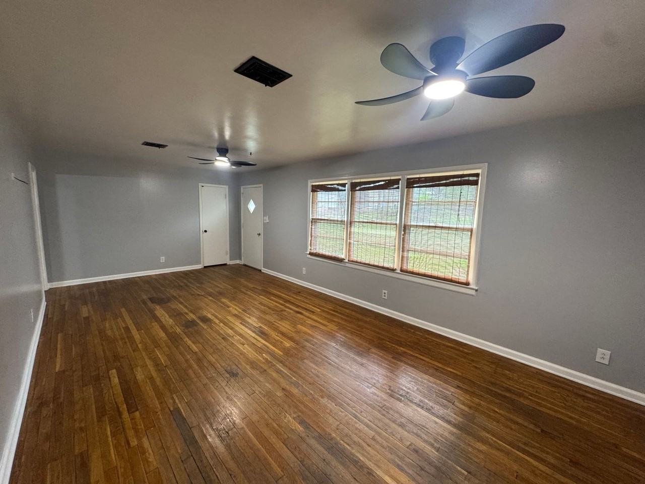 963 Green Ridge Rd - Photo 2 of 17