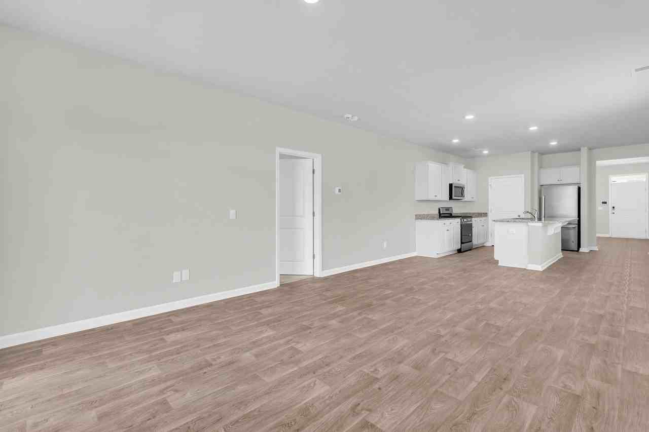 324 Feldspar Ln - Photo 7 of 40