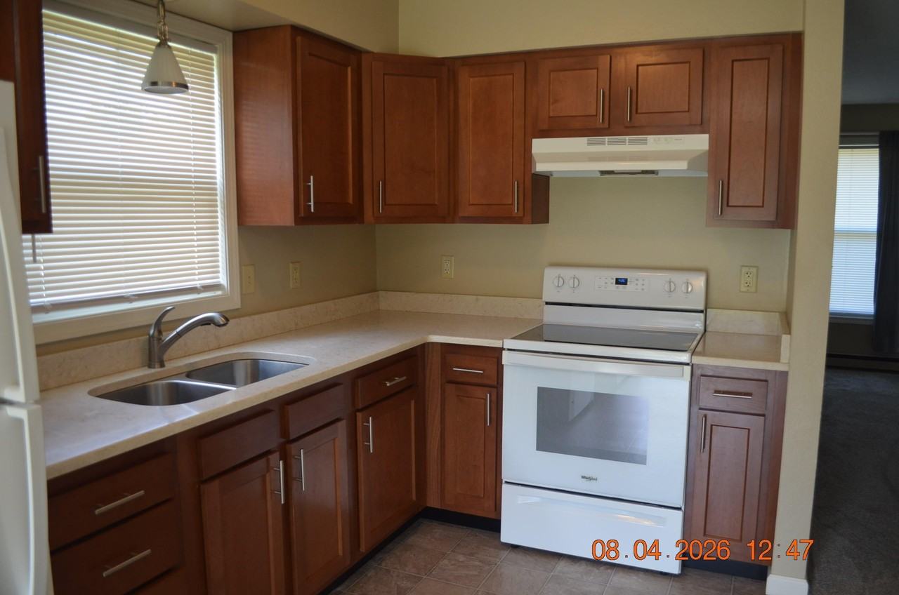 5521 E Karen Ct - Photo 4 of 17