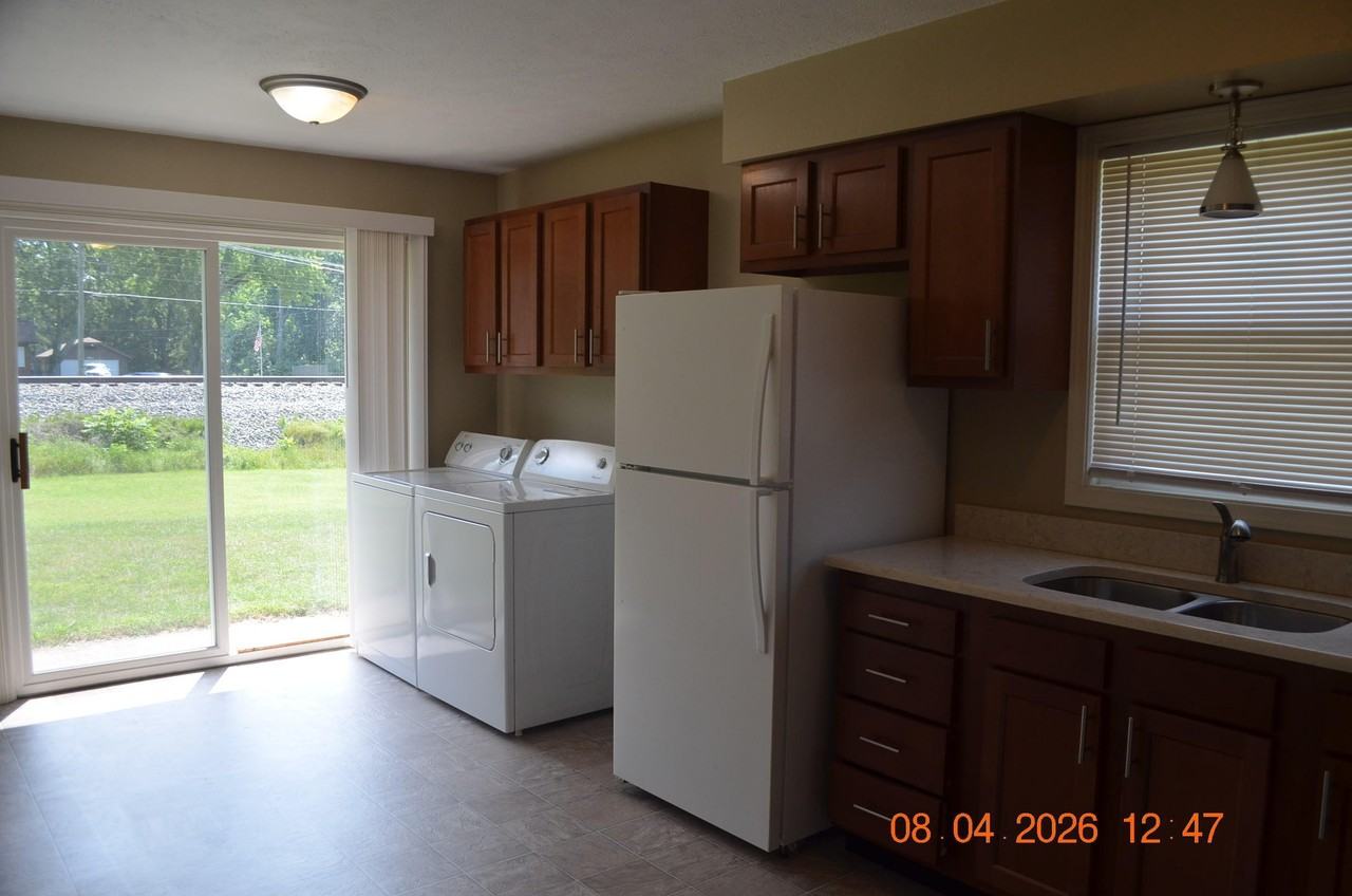 5521 E Karen Ct - Photo 5 of 17