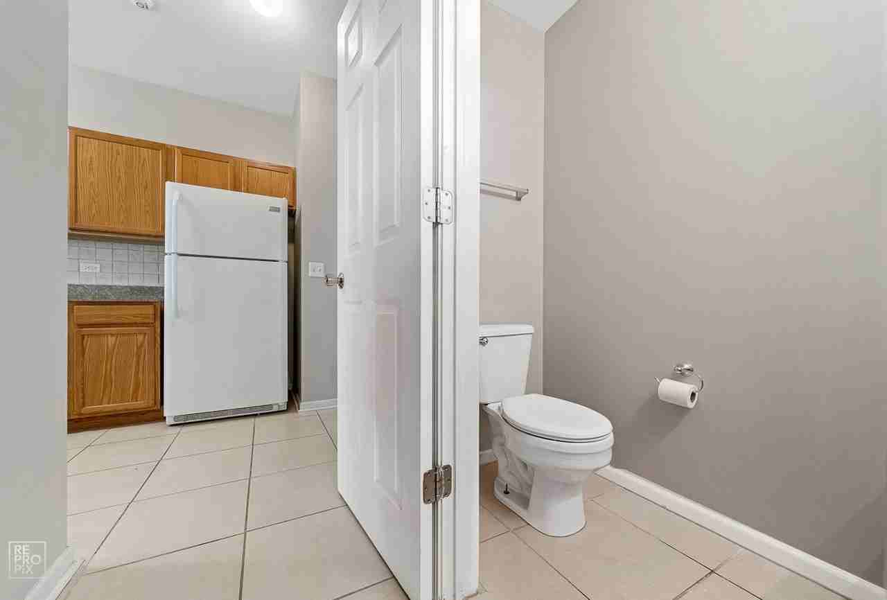 1738 Windward Ave - Photo 5 of 13