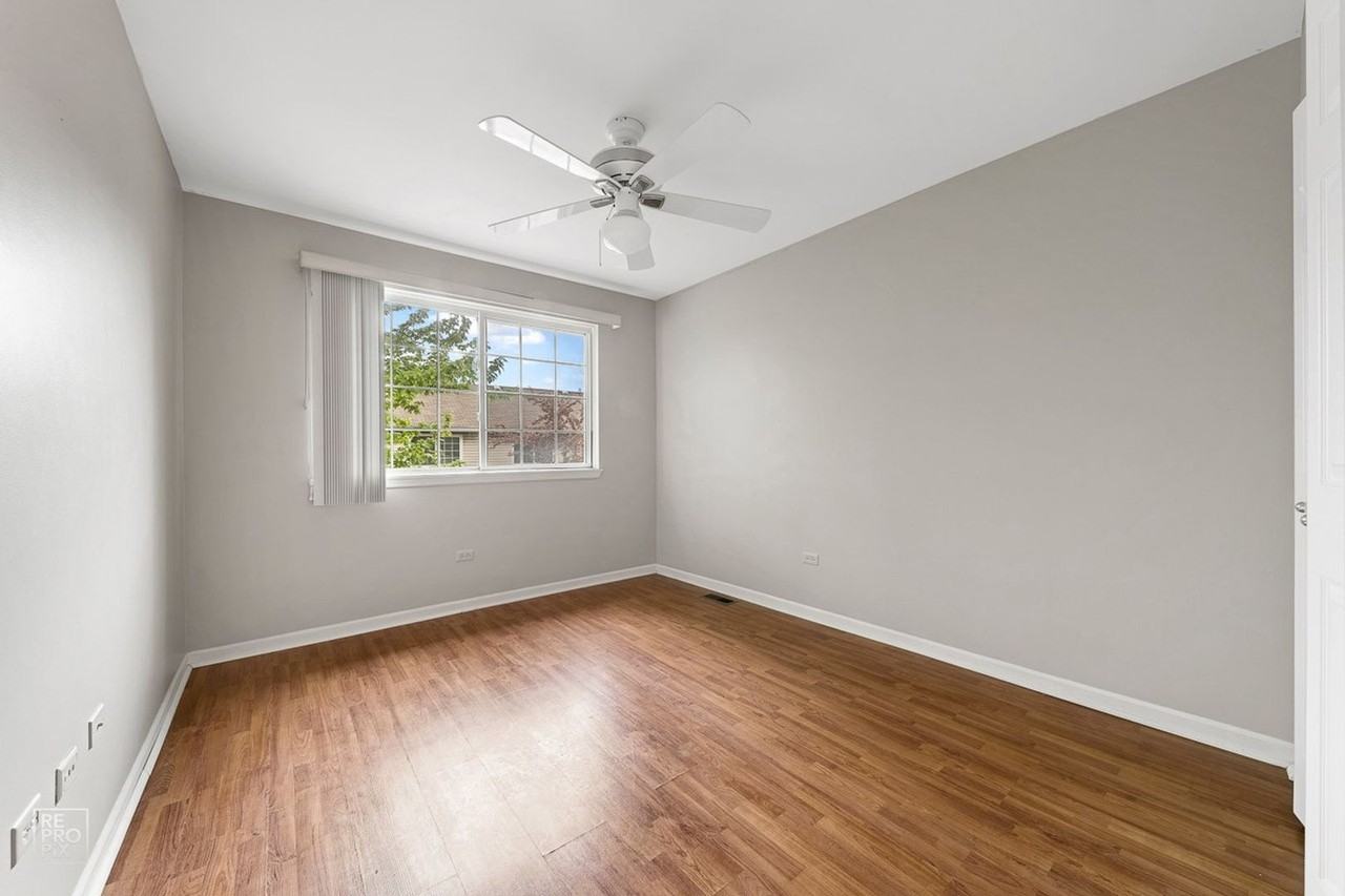 1738 Windward Ave - Photo 6 of 13