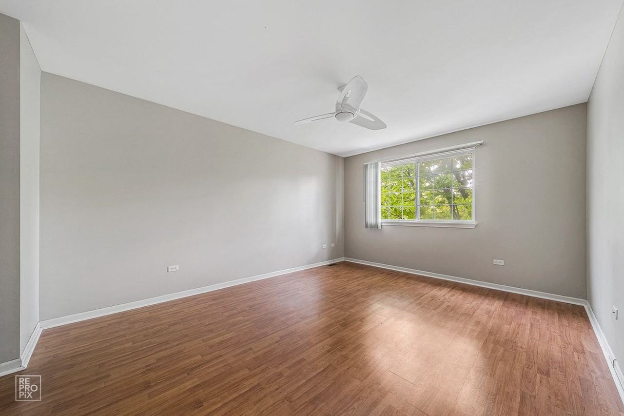 1738 Windward Ave - Photo 7 of 13