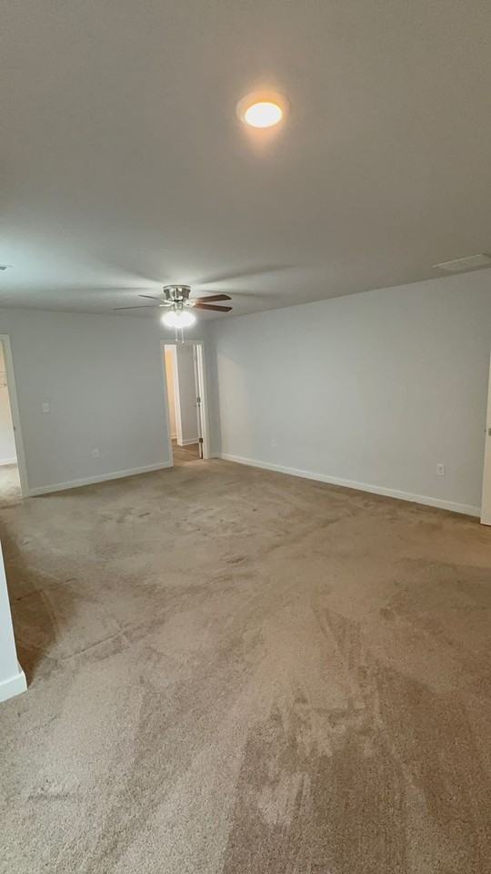 1002 Clydes Way - Photo 3 of 13