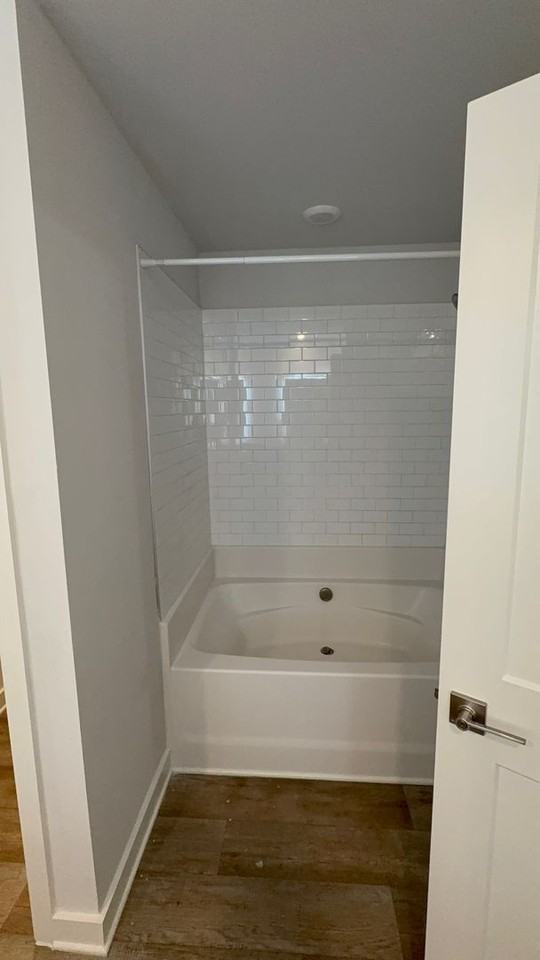 1002 Clydes Way - Photo 6 of 13