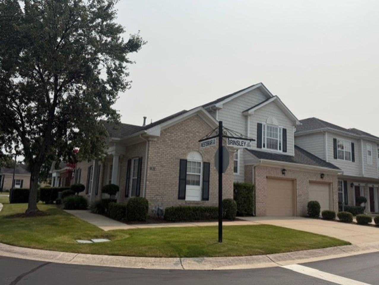 5301 Brinsley Ln - Photo 3 of 50