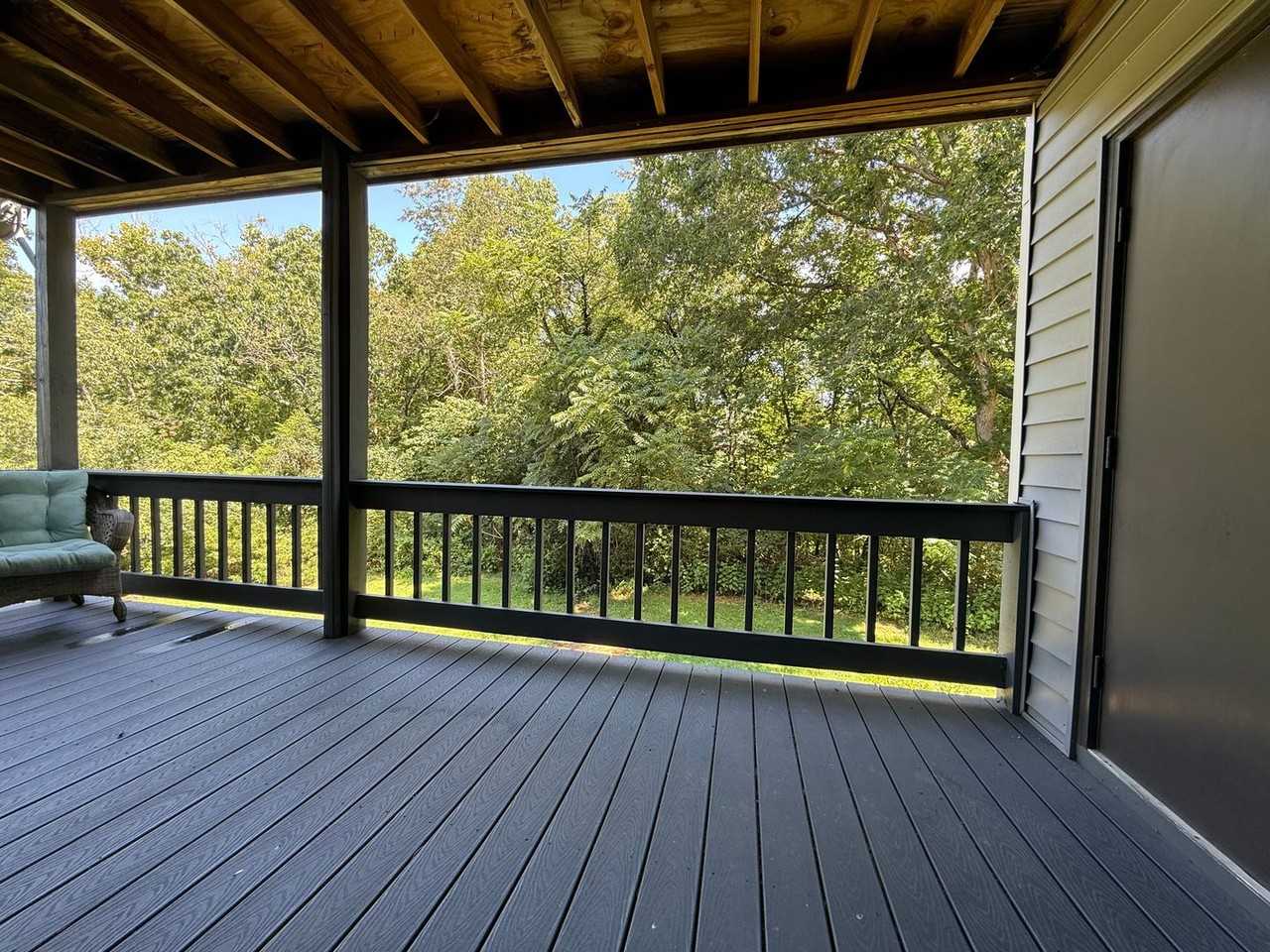 1312 Twin Springs Ct - Photo 3 of 24