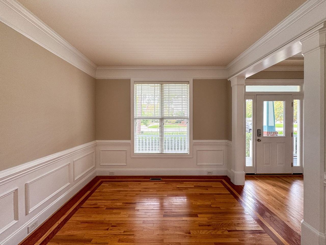 709 Kensington Park Rd - Photo 3 of 50