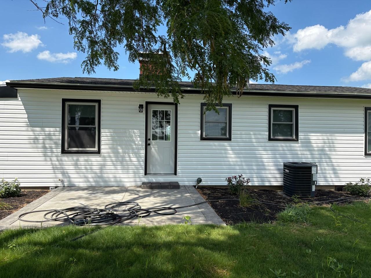 1805 Marion Williamsport Rd - Photo 3 of 14