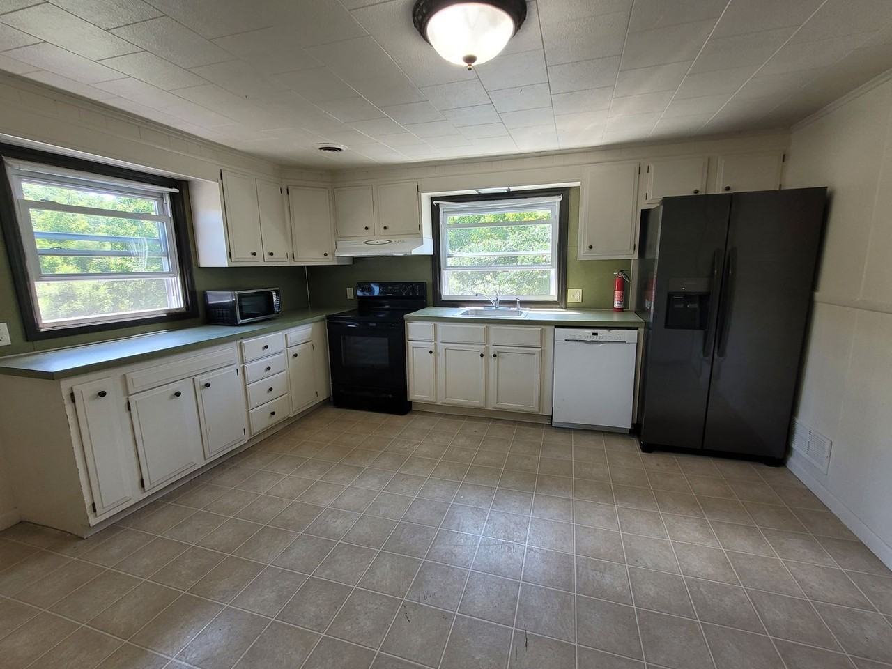 46 Tritch Ln - Photo 3 of 30