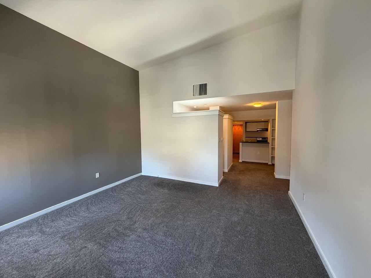237 Chestnut St #1-403 - Photo 6 of 17