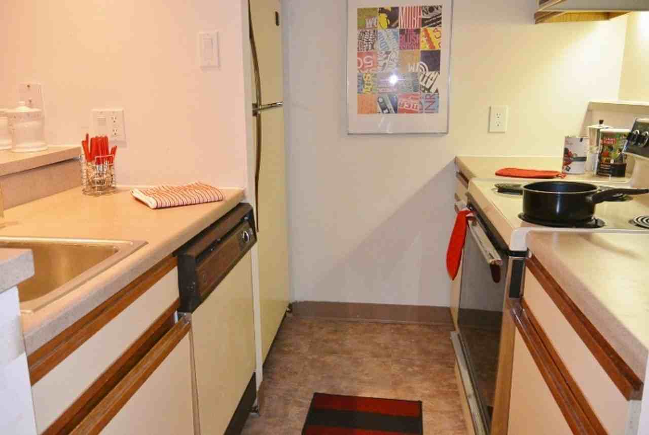 237 Chestnut St #1-405 - Photo 4 of 22