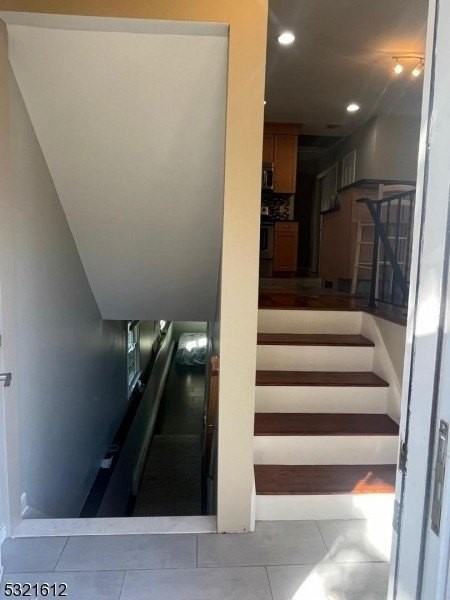 65 Wetmore Ave - Photo 3 of 22