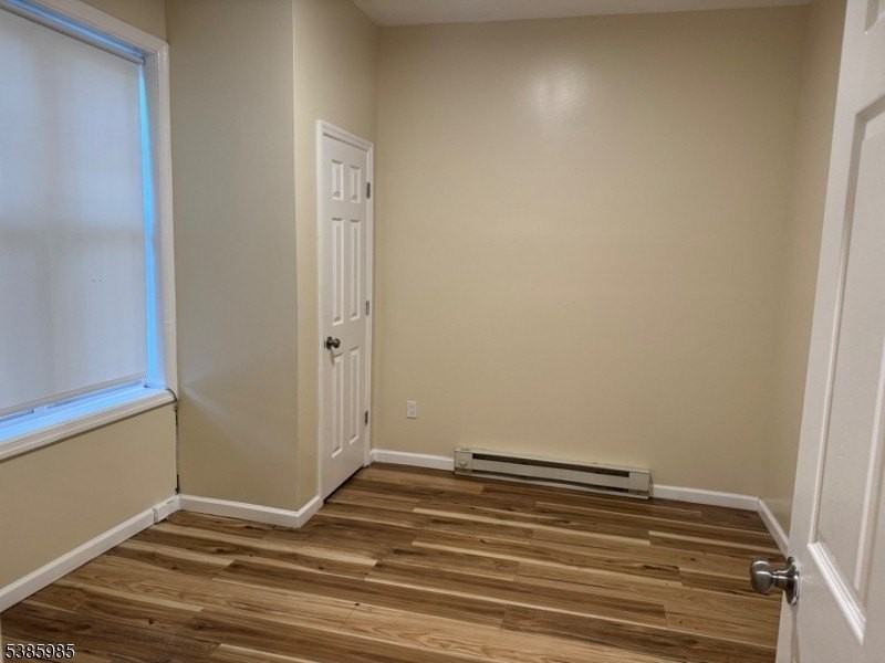 113 S 11th St - Photo 4 of 9