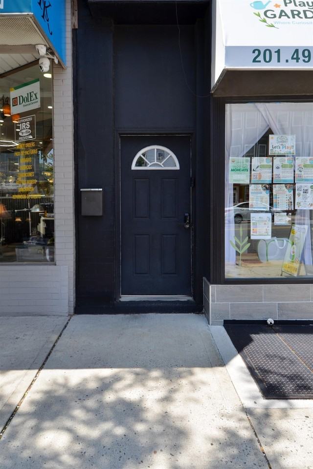 885 Broadway #3