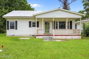 1230 Burgaw Hwy - Photo 1 of 1