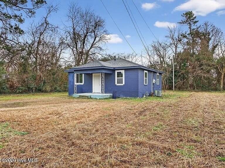 254 Japonica Ave - Photo 2 of 12