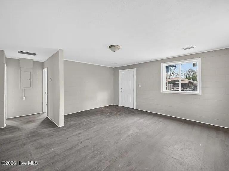 254 Japonica Ave - Photo 4 of 12