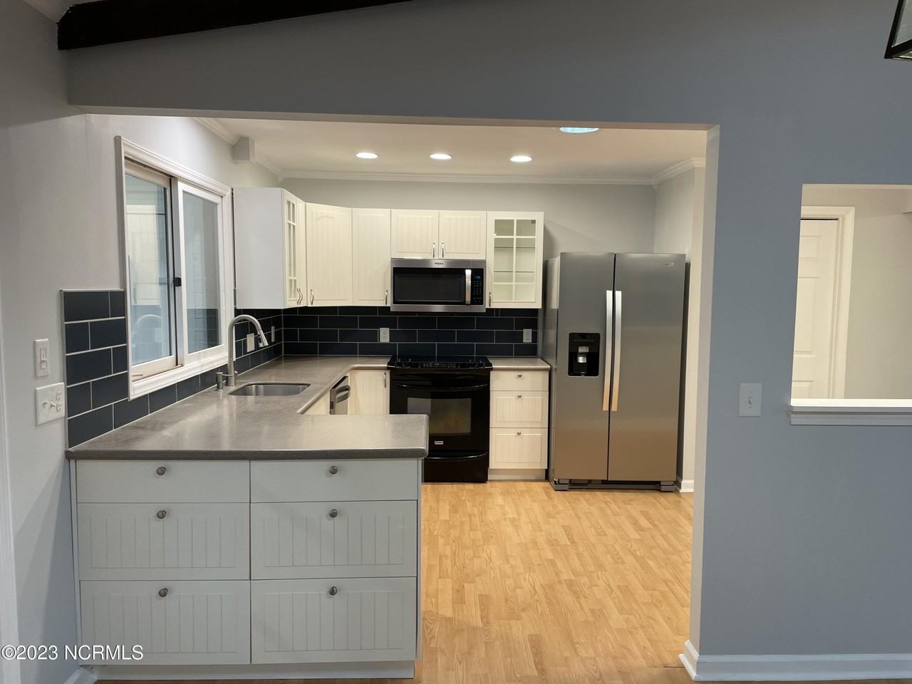 55 Salem Dr - Photo 4 of 19