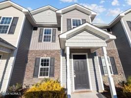 featured image of 102 W Murrow Ln