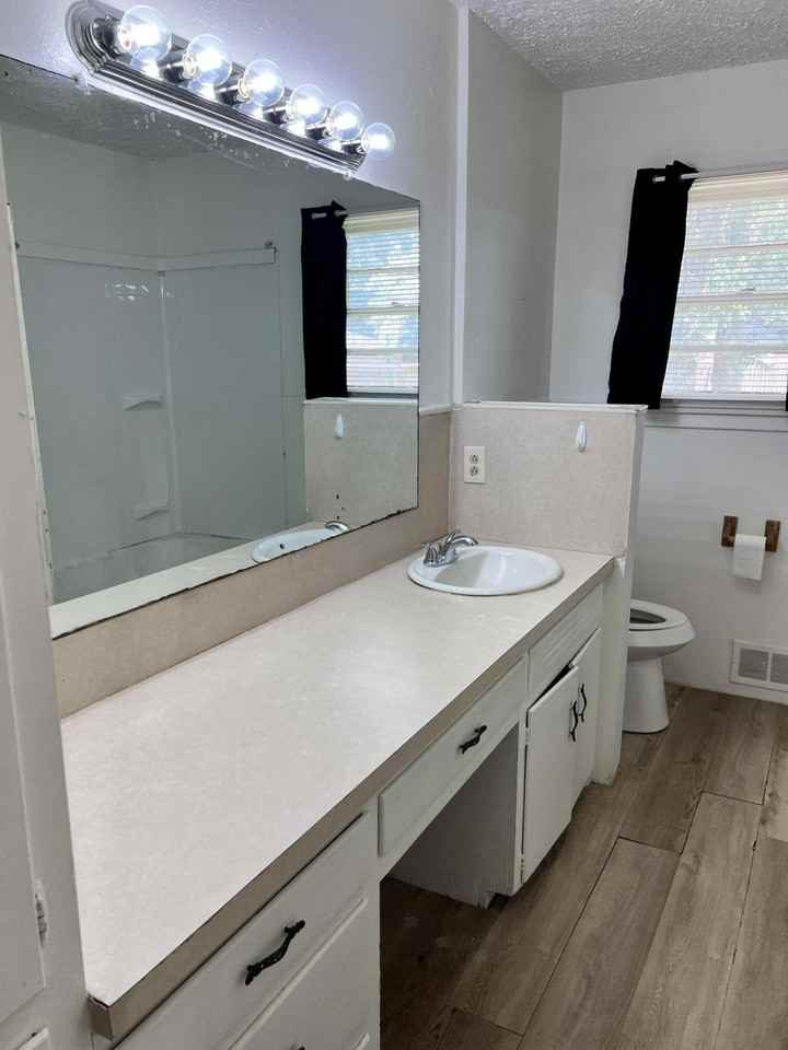 3116 37th St - Photo 6 of 12