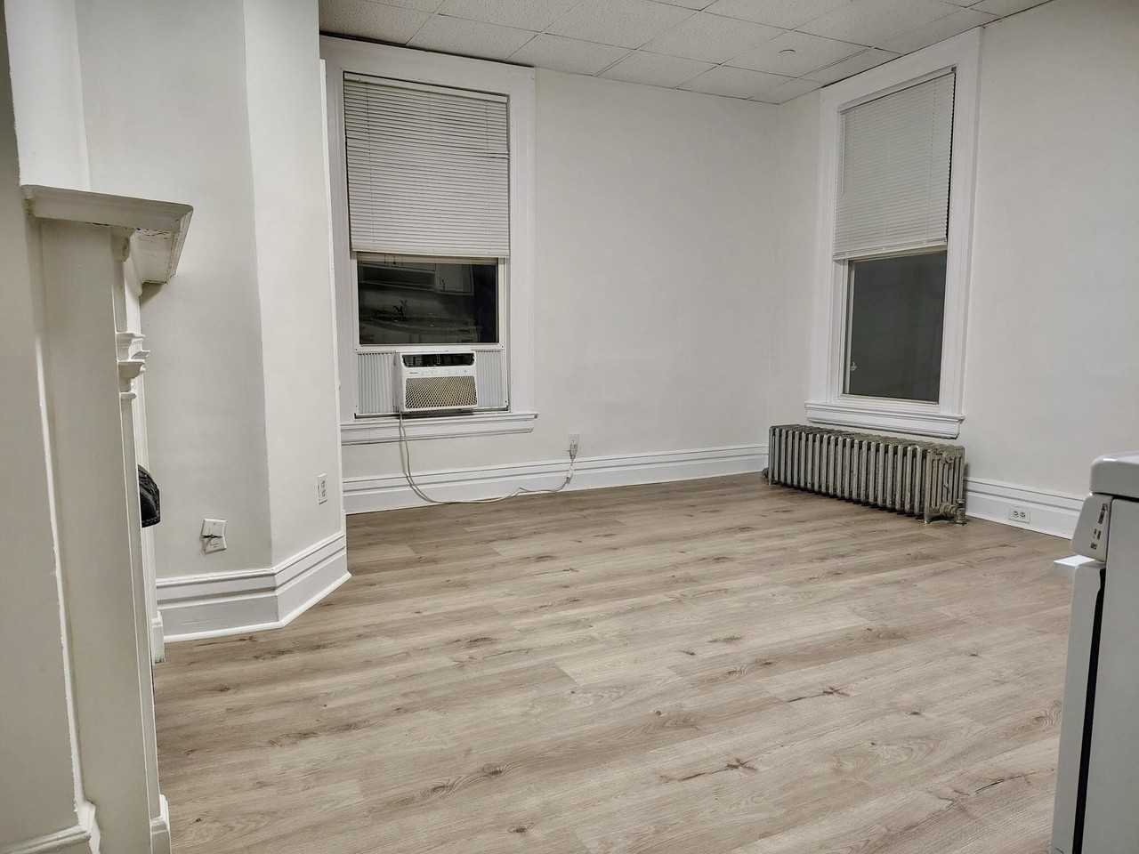 160 Constitution St #7 - Photo 2 of 11