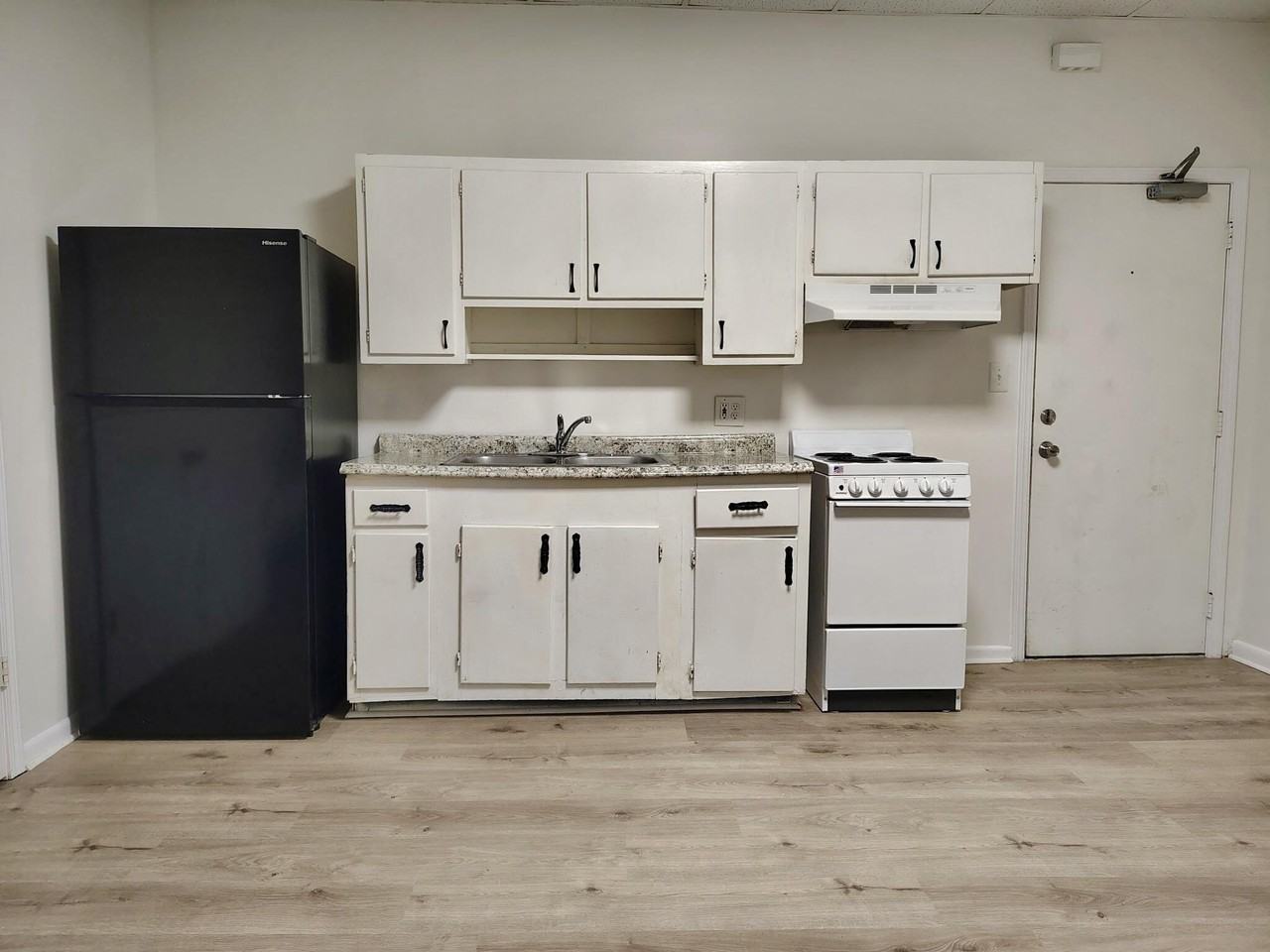 160 Constitution St #7 - Photo 4 of 11