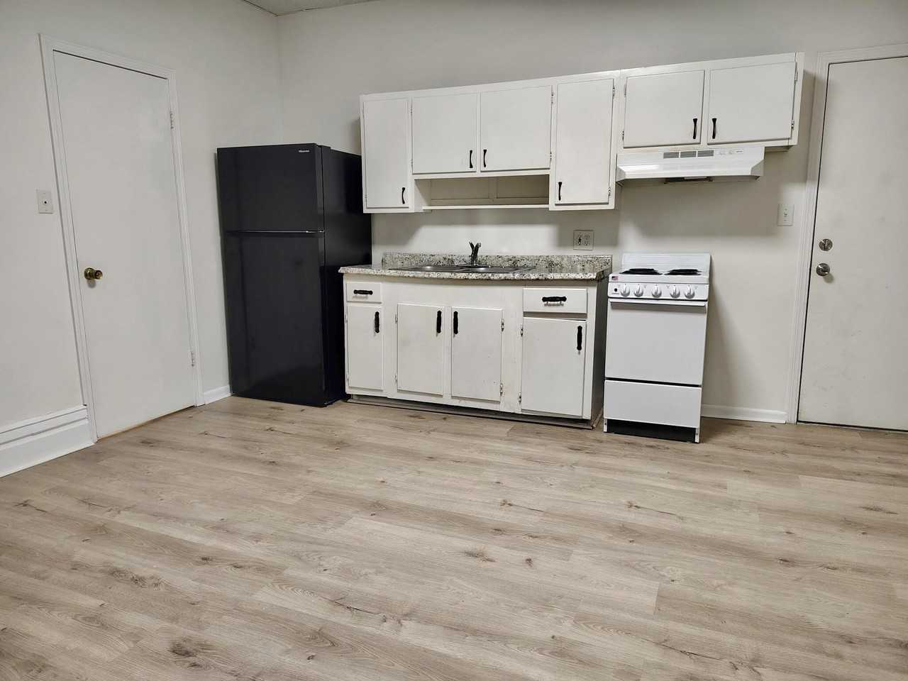 160 Constitution St #7 - Photo 5 of 11