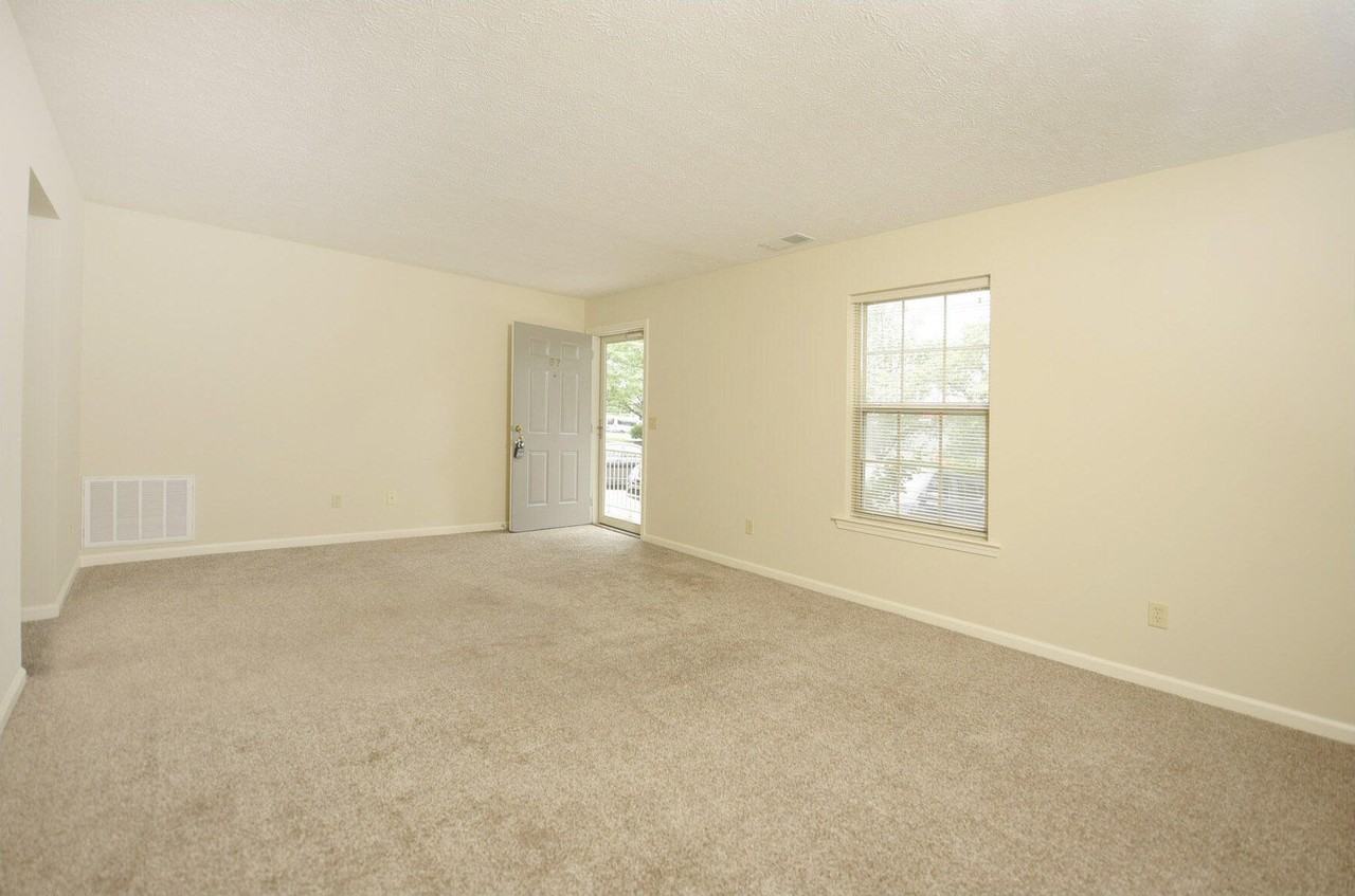 73 Forest Hill Dr - Photo 2 of 8