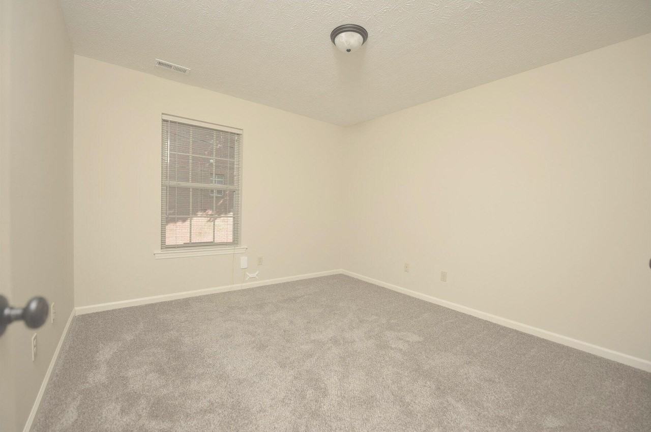 73 Forest Hill Dr - Photo 6 of 8