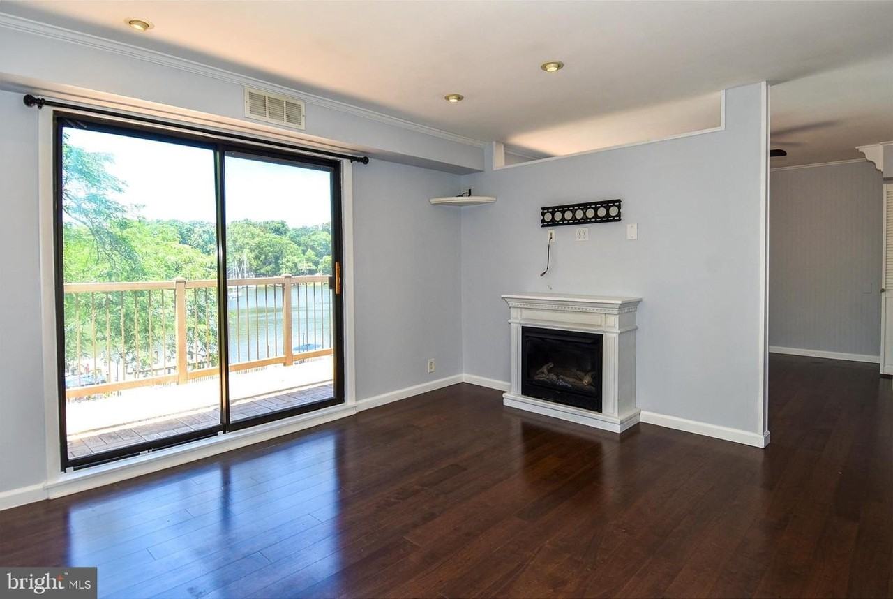 308 Forbes St - Photo 7 of 33