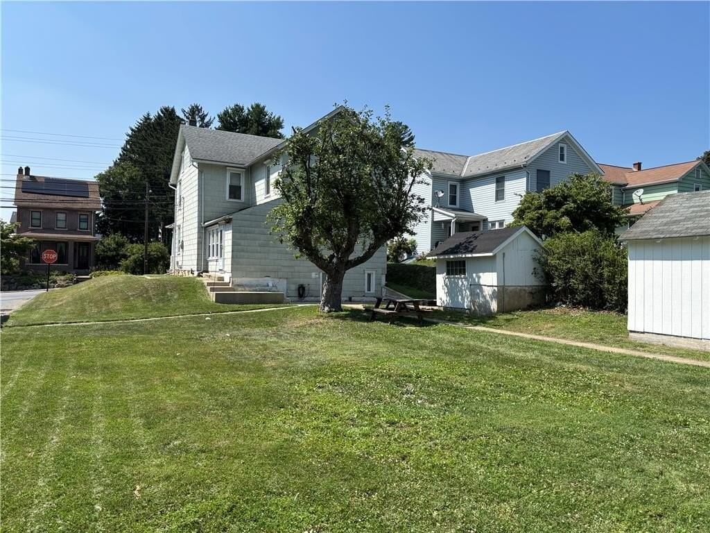 4414 Main St - Photo 3 of 40
