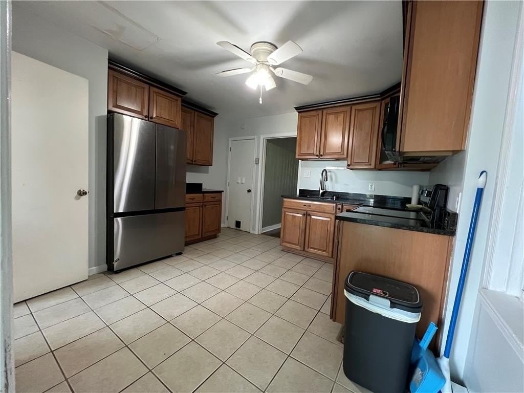 333 E Landis St - Photo 6 of 15